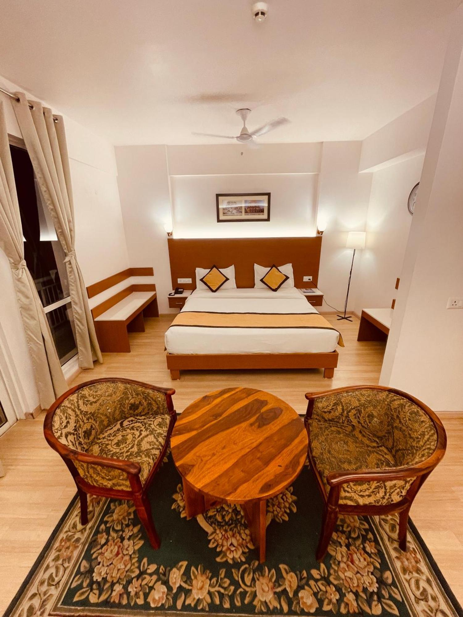 The Grace Residency - Gomtinagar, Lucknow Aparthotel Εξωτερικό φωτογραφία